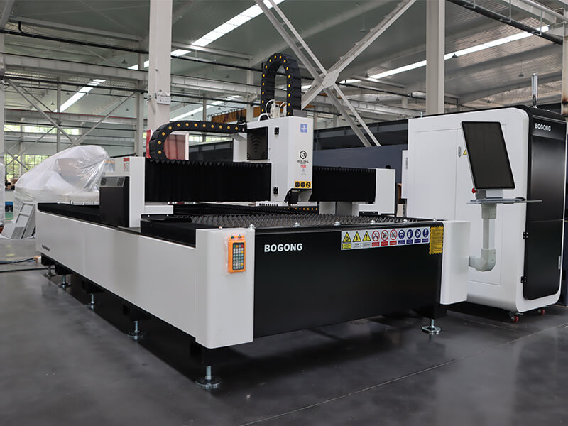 laser cutting machine