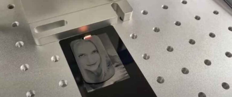 Core Indicators and Purchasing Strategies for High-Quality Laser Engraving Machines 8 Kernindikatoren und Beschaffungsstrategien für hochwertige Lasergraviermaschinen (2)