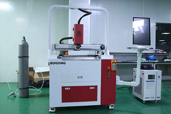5050 Fiber Laser Cutting Machine (2)