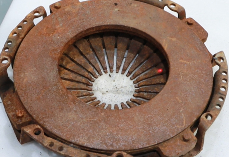 Laser-Cleaning-machine-for-metal-Before-cleaning-3 Laser Cleaning machine for metal Before cleaning 3