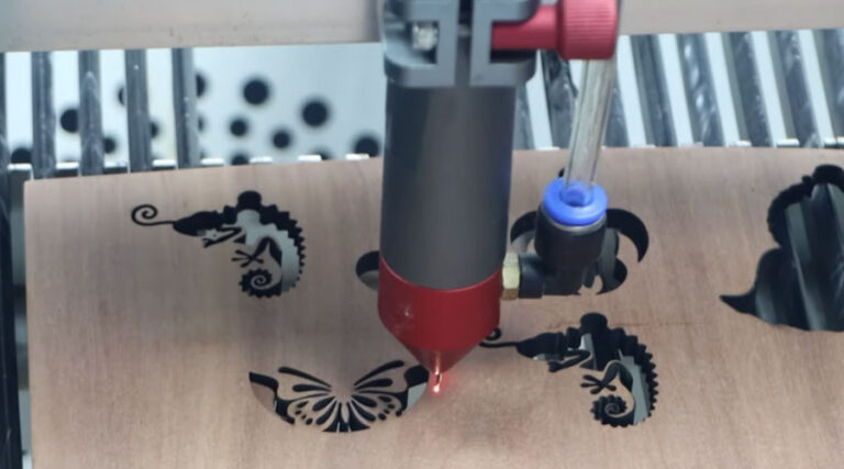 Mașină de tăiat cu laser pentru lemn MDF 10 Mașină de tăiat cu laser pentru lemn MDF 4