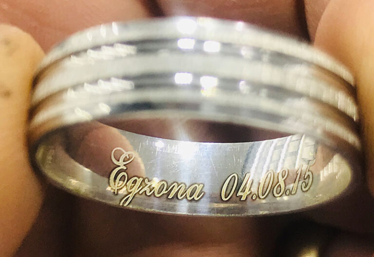 Laser Engraver Helps Custom Gifts Startup Thrive 7 Laser-Engraving-Machine-for-Jewelry-3