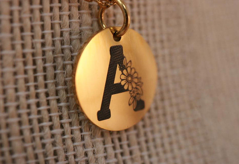 Laser-Marking-Machine-for-Jewelry-5 Laser-Marking-Machine-for-Jewelry-5