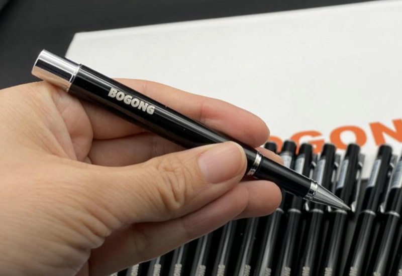 Laser-Marking-Machine-for-Pen-4 Laser-Marking-Machine-for-Pen-4