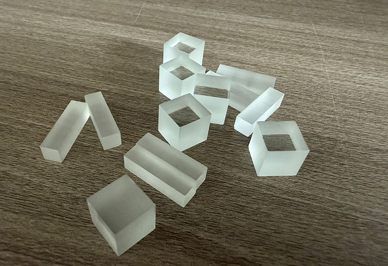 Laser-cutting-machine-for-glass-1 Laser-cutting-machine-for-glass-1