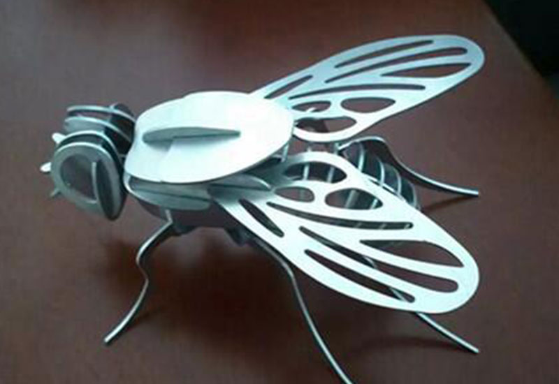 Laser-cutting-machine-for-metal-2 Laser-cutting-machine-for-metal-2