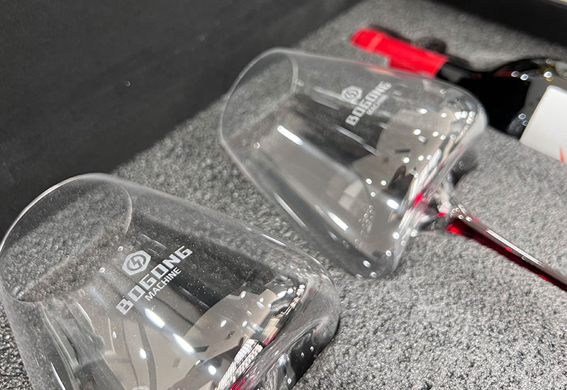 Laser-engraving-machine-for-glass-2 Laser-engraving-machine-for-glass-2