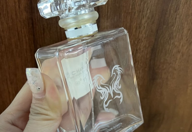 Laser-engraving-machine-for-glass-3 Laser-engraving-machine-for-glass-3