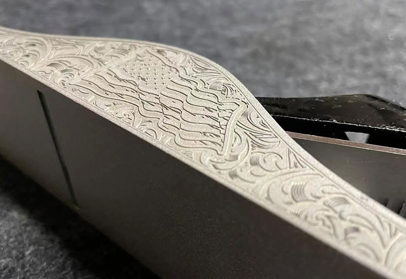 Laser-engraving-machine-for-metal-11 Laser-engraving-machine-for-metal-11