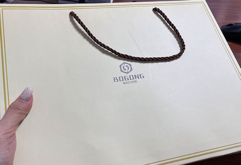 Laser-engraving-machine-for-paper-2 Laser-engraving-machine-for-paper-2