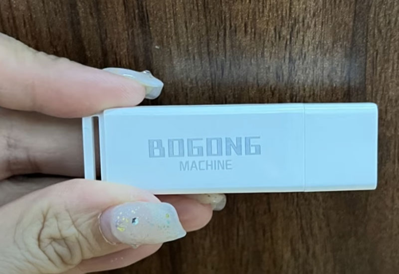 Laser-engraving-machine-for-plastic-2 Laser-engraving-machine-for-plastic-2