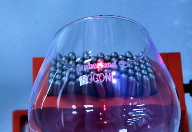 Laser-engraving-machine-for-tumblers-7 Laser-engraving-machine-for-tumblers-7