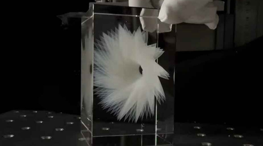 Yüzey Altı UV Lazer Kazıma Makinesi 3D Crystal-1 Yüzey Altı UV Lazer Kazıma Makinesi 3D Crystal-1