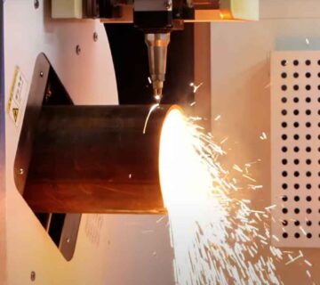 Why Your Garage Needs a Metal Laser Cutting Machine (3) Automatic Loader