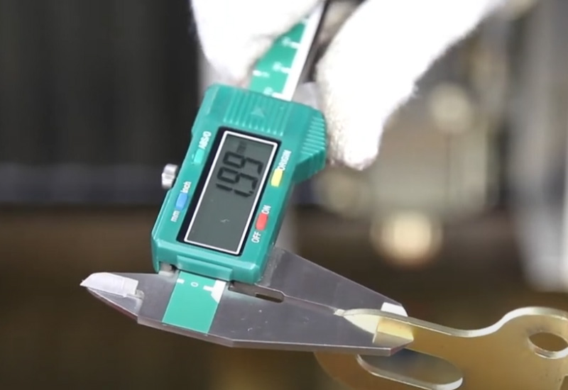 Sac-Metal-Fabrikasyonu için En İyi Fiber-Lazer-Kesim Makineleri-(2025)-2mm Sac-Metal-Fabrikasyonu için En İyi Fiber-Lazer-Kesim Makineleri-(2025)-2mm