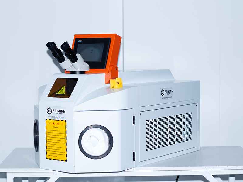 Macchina di saldatura laser a fibre OEM Produttore 2 anni di garanzia (3) Macchina di saldatura laser a fibre OEM Produttore 2 anni di garanzia (3)