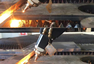 Fiber Laser Cutting Machine for Kitchenware Stainless Steel 2 Laser-Cutting-for-Container-Manufacturing-Bulk-Procurement-and-Customization-6