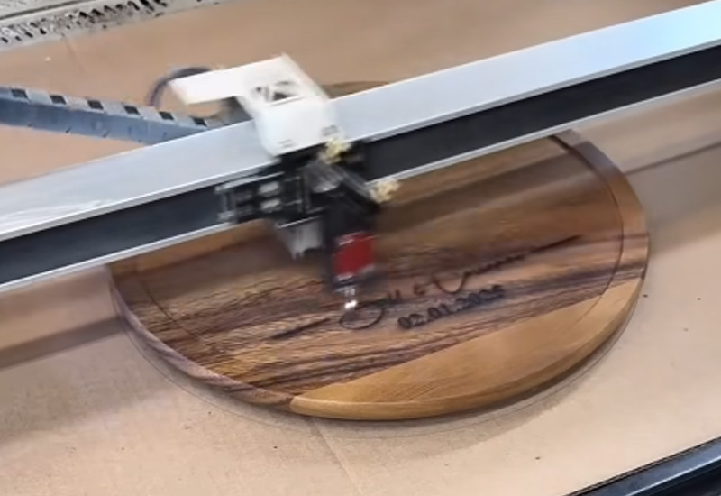 Best-Laser-Engraving-Machines-for-Wood-Crafts-6 Best-Laser-Engraving-Machines-for-Wood-Crafts-6