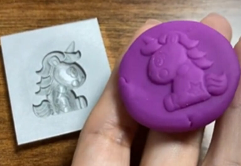 Customized 3D Fiber Laser Engraving Machine for Metal Crafts 3