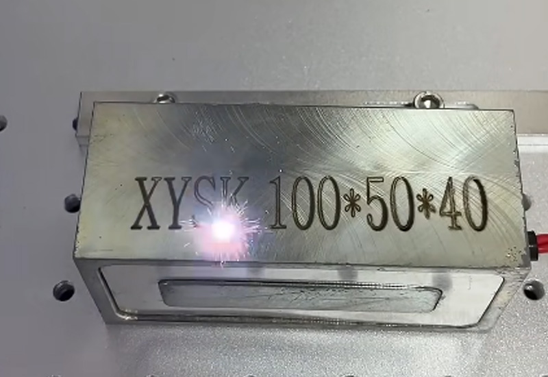 Industrial-Laser-Engravers-for-Metal-Parts-Marking-4 Industrial-Laser-Engravers-for-Metal-Parts-Marking-4