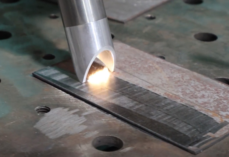 3-in-1-Handheld-Laser-Welder-Cleaner-Cutter-for-Field-Repairs-5