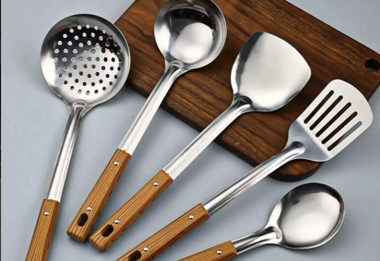 Fiber Laser Cutting Machine for Kitchenware Stainless Steel 2 Fiber-Laser-Cutting-Machine-for-Kitchenware-Stainless-Steel-3