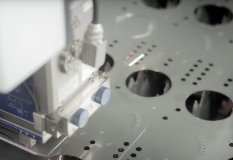 OEM-Fiber-Laser-Cutting-Machine-for-Office-Furniture-Frames-5 OEM-Fiber-Laser-Cutting-Machine-for-Office-Furniture-Frames-5