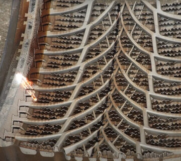 Pulse-Laser-Cleaning-Machine-for-Injection-Mold-Maintenance-4 Pulse-Laser-Cleaning-Machine-for-Injection-Mold-Maintenance-4