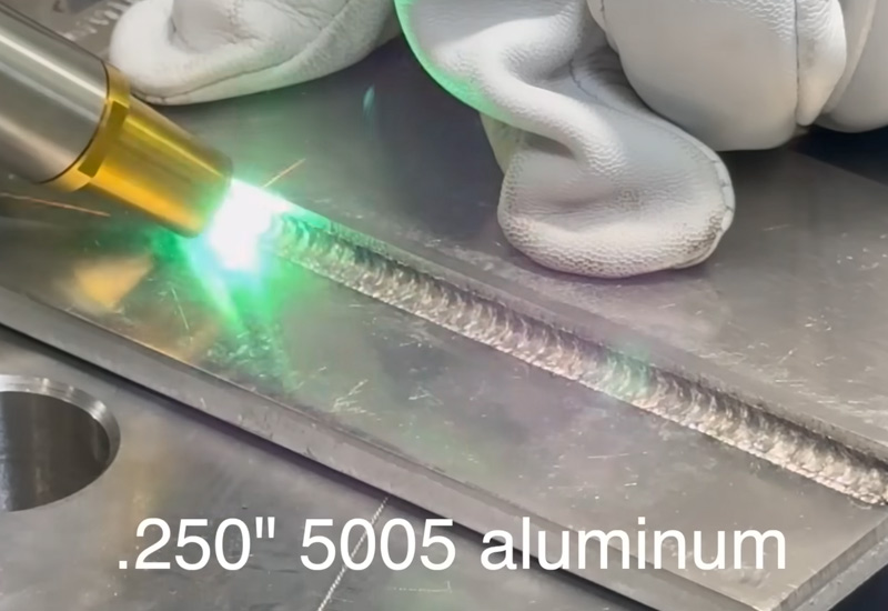 Handheld-Laser-Welder-for-Display-Sign-Frames-2