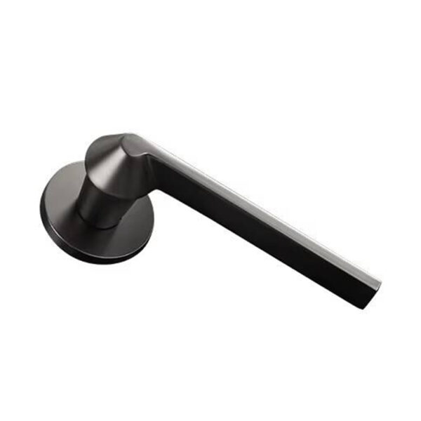 Faceted-Neck Flat Lever Door Handle on Round Rose Faceted-Neck Flat Lever Door Handle on Round Rose